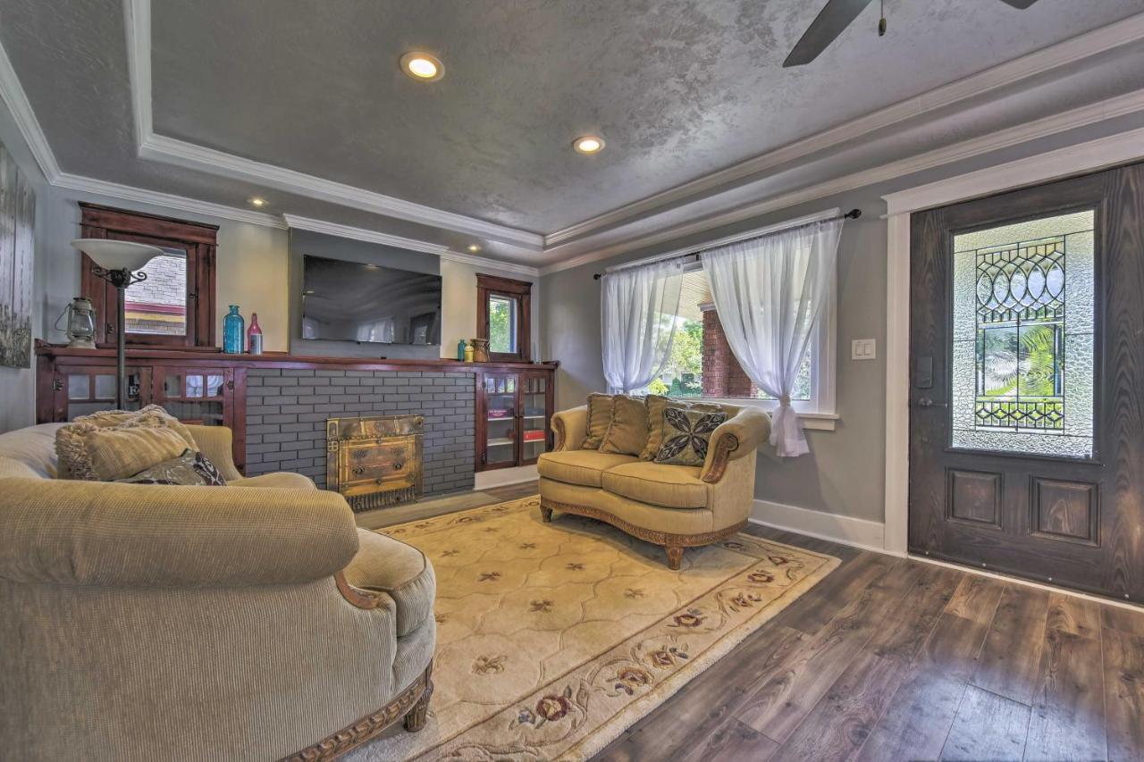Charming Historic With Private Backyard! Hébergement de vacances